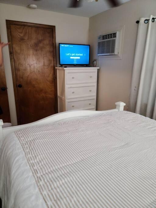 Milk Hand House.. Peaceful 1 Bedroom Cabin Hammond Esterno foto